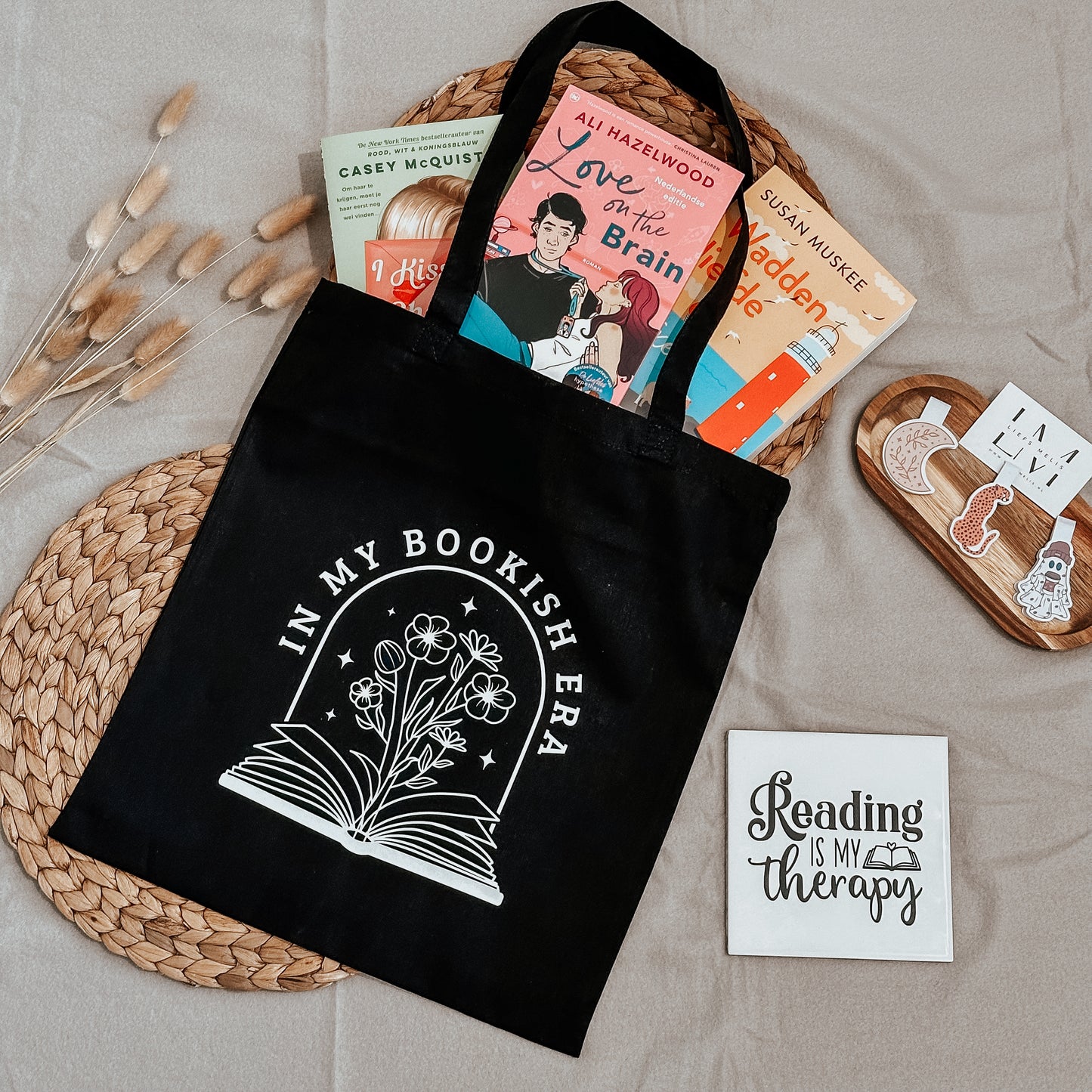 Shopper in my Bookish era